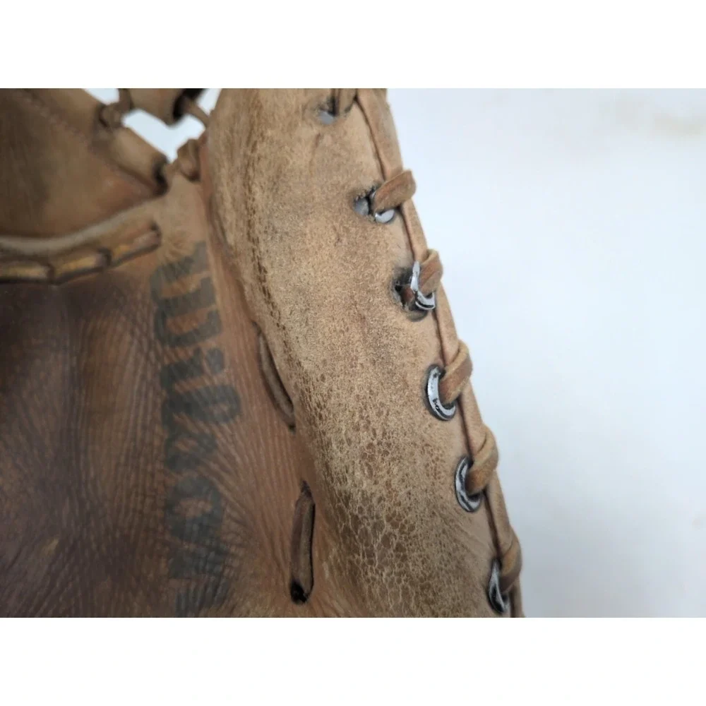 Used Wilson The A 2403 Catchers Mitt Pro Model For Righthand Throw